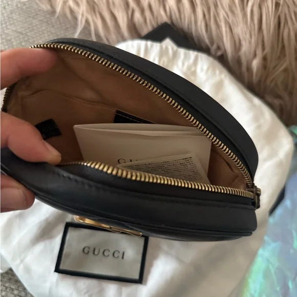 Gucci Black Quilted Leather bum bag. Only - Picture 9 of 11